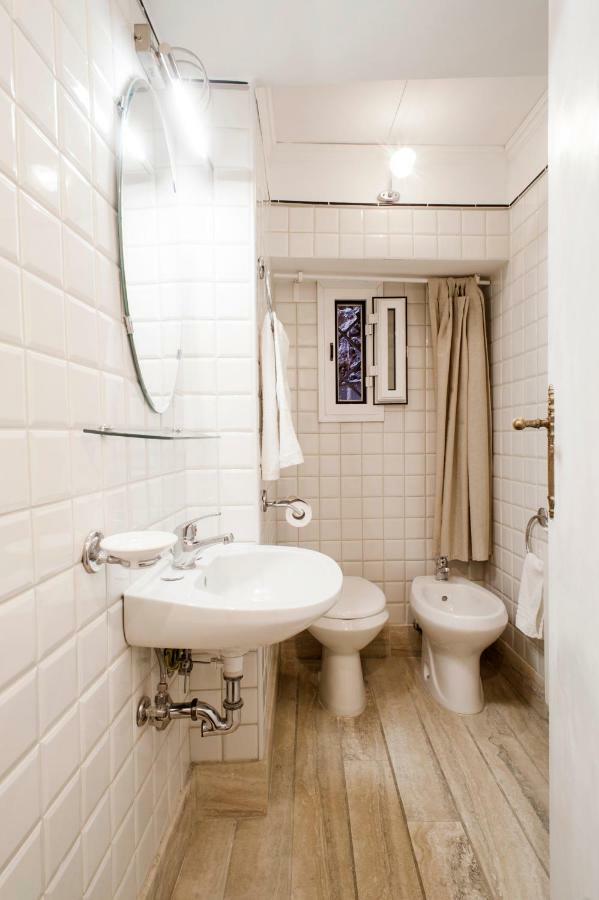 Santa Cecilia Apartment In Via Del Corso 罗马 外观 照片