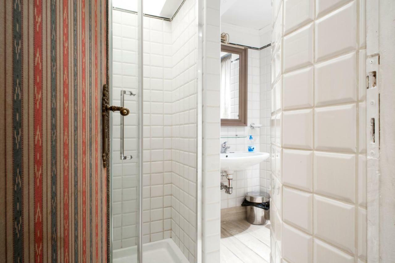 Santa Cecilia Apartment In Via Del Corso 罗马 外观 照片