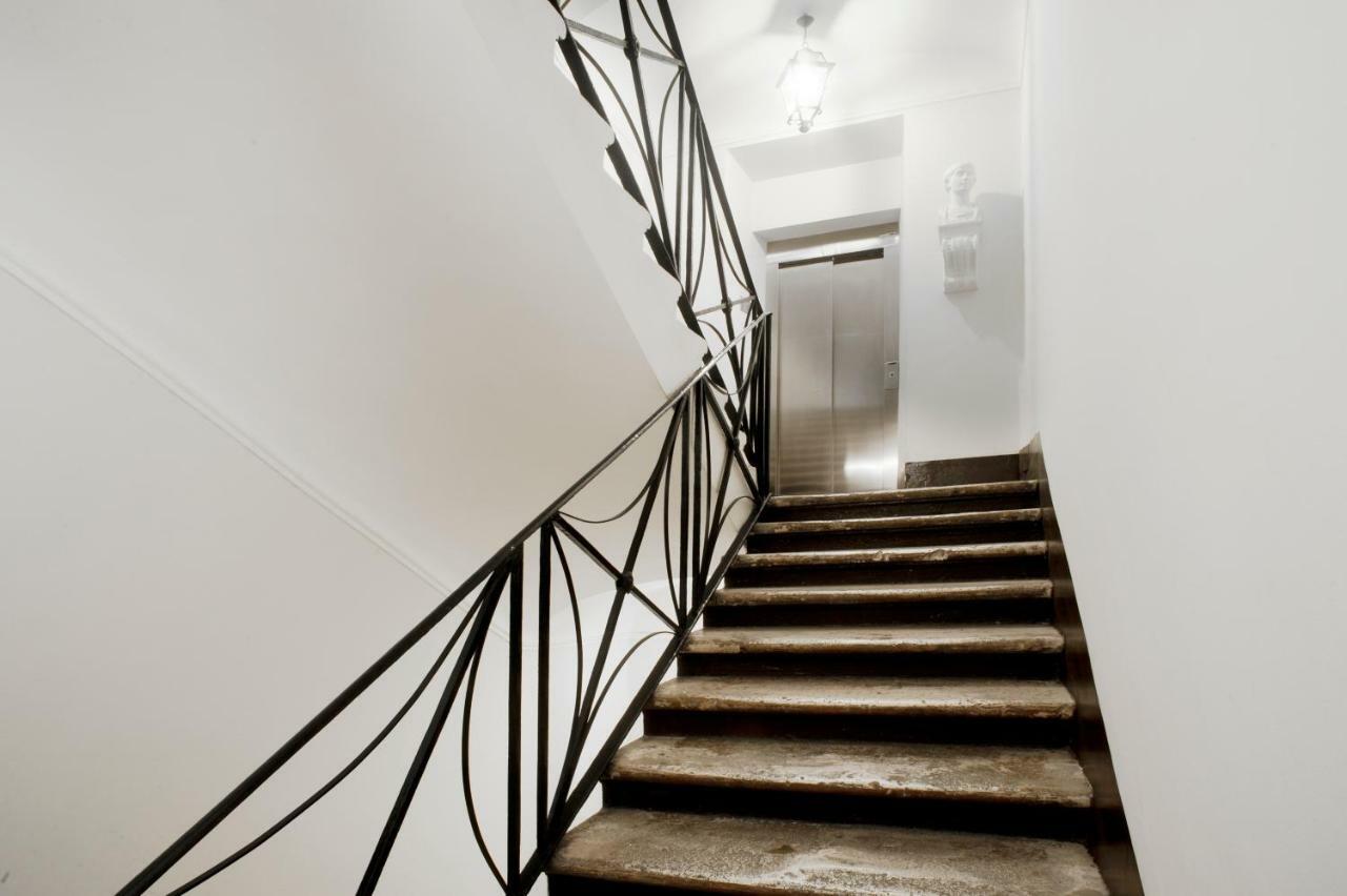 Santa Cecilia Apartment In Via Del Corso 罗马 外观 照片